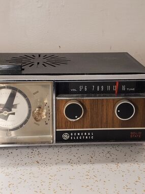 Vintage General Electric Clock Radio Brown Walnut Wood Finish